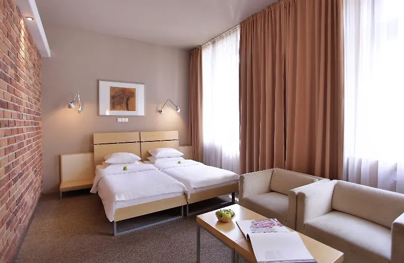 Absolutum Wellness Hotel Praga 4*,